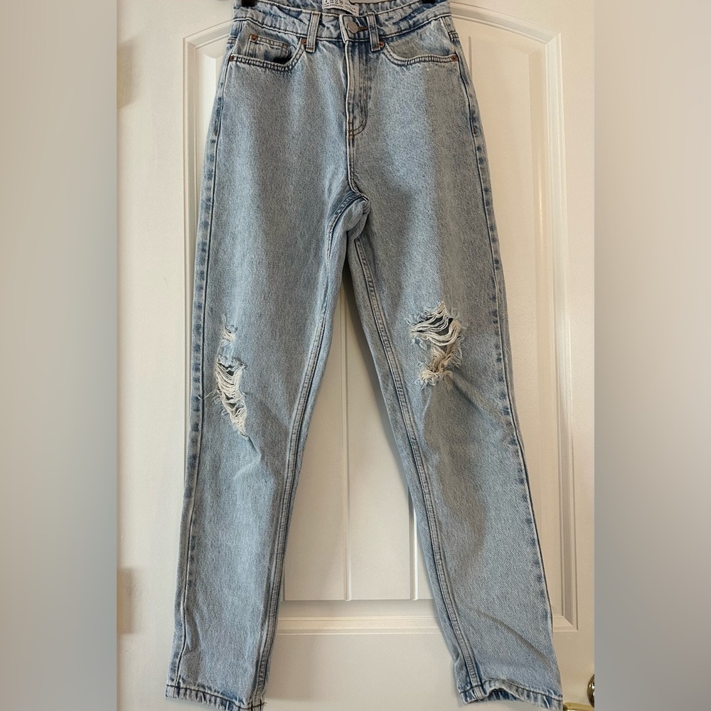 PRIMARK light wash mom jeans.